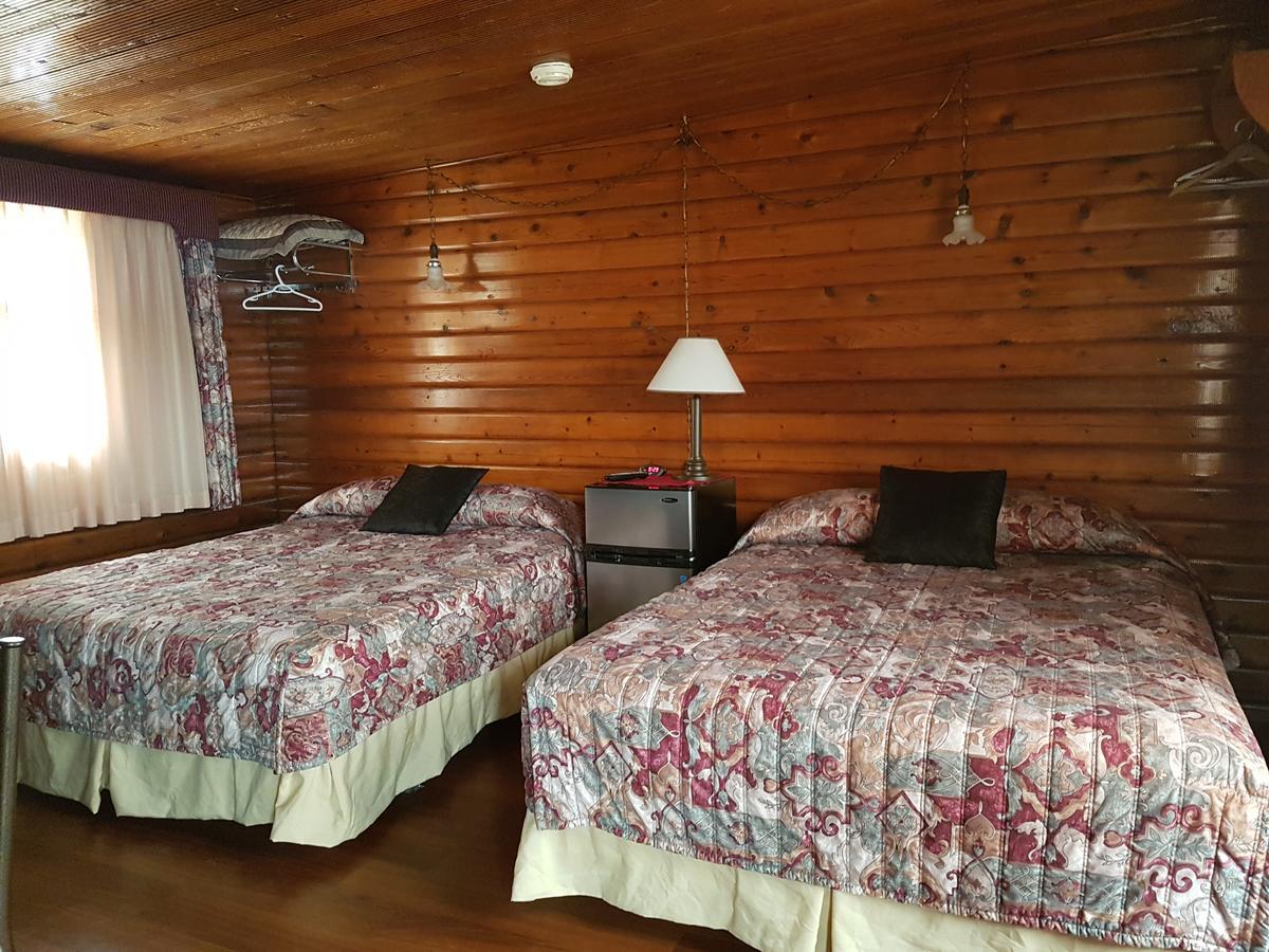 Flamingo Motel Кранбрук Экстерьер фото