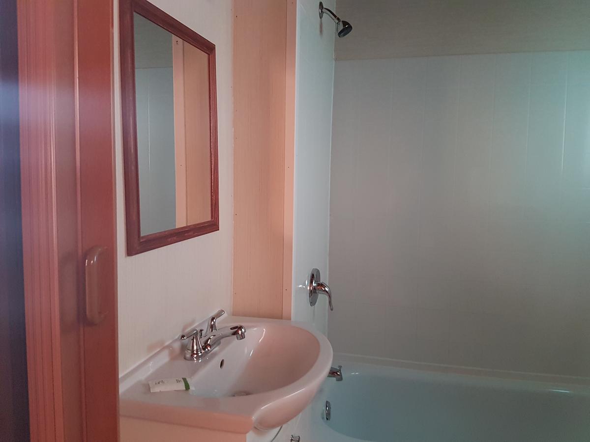 Flamingo Motel Кранбрук Экстерьер фото