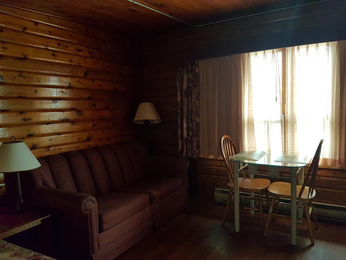 Flamingo Motel Кранбрук Экстерьер фото