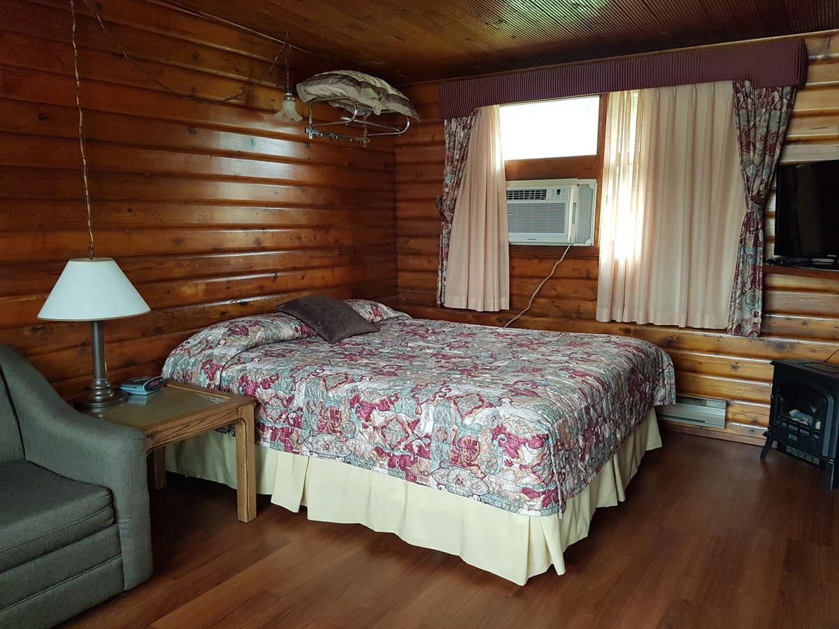 Flamingo Motel Кранбрук Экстерьер фото