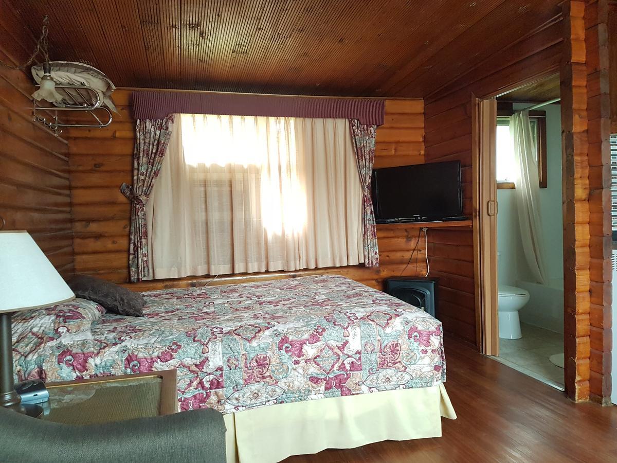 Flamingo Motel Кранбрук Экстерьер фото